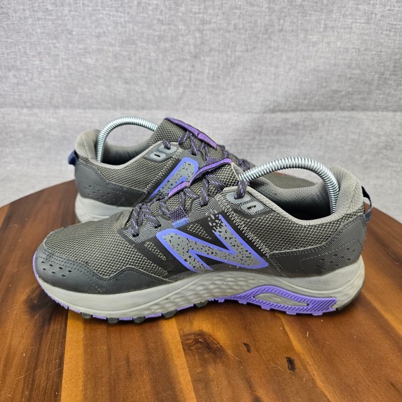 New Balance 410v8 Womens Trail Running Shoes Gray Purple WT410LQ8 Size 10 - Picture 9 of 13